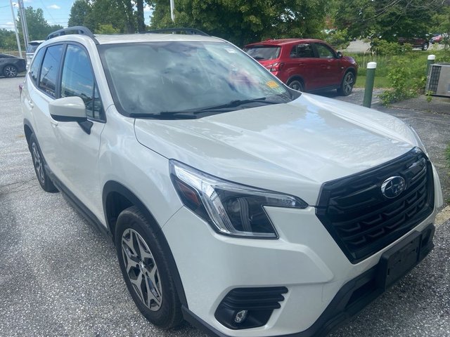 2024 Subaru Forester 2024 Subaru Forester Premium 4D Sport Utility