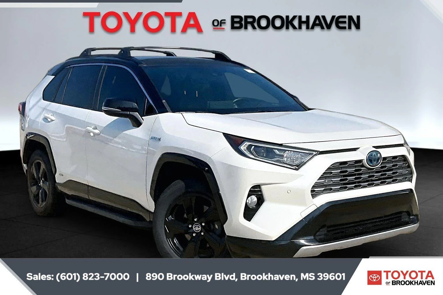 Used 2020 Blizzard Pearl w/Midnight Black Metallic Roof Toyota XSE image 1
