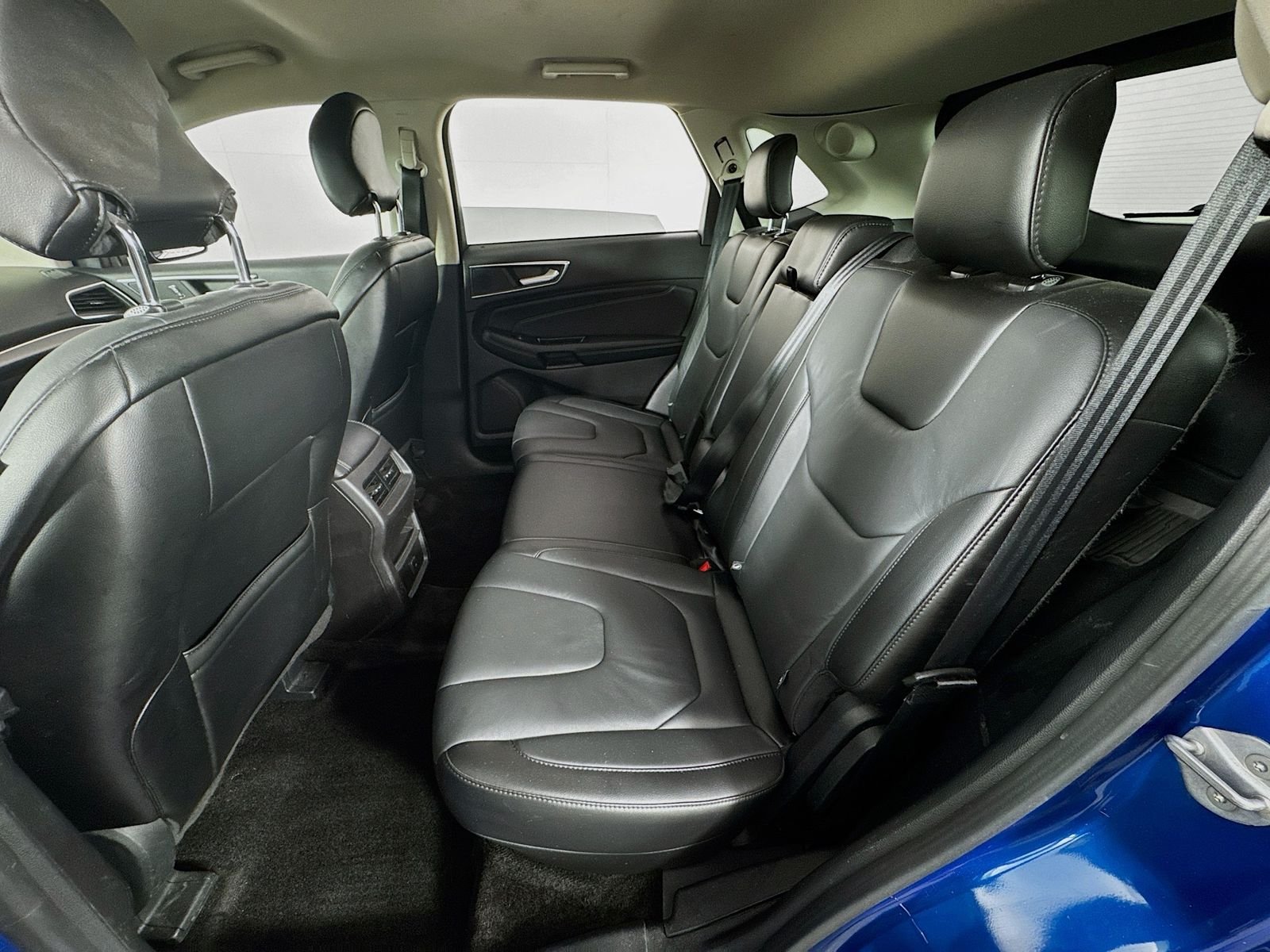 Used 2018 Lightning Blue Metallic Ford Titanium image 17