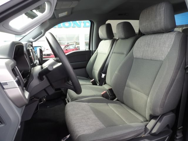 Used 2023 Oxford White Ford XLT image 16