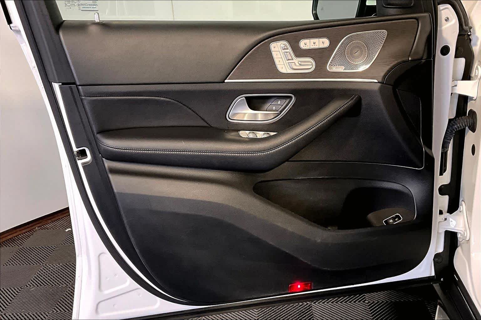 Used 2021 Polar White Mercedes-Benz GLE 450 image 22