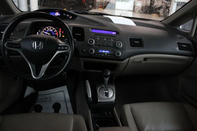 Used 2010 Gray Honda Hybrid image 22