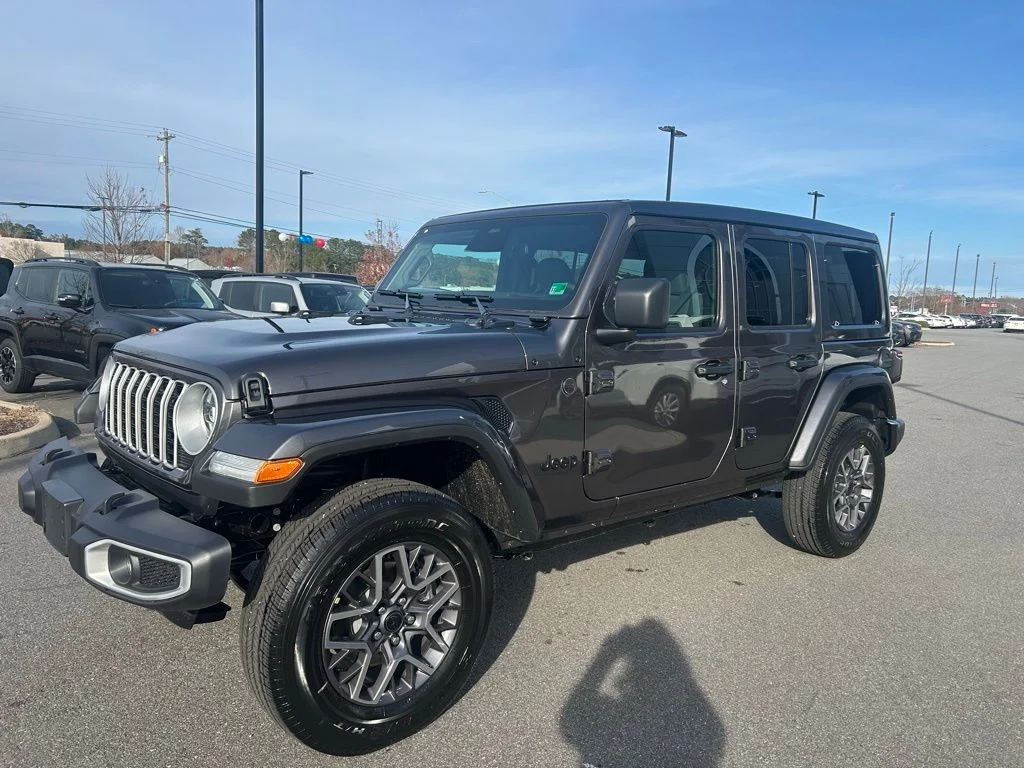 2026 Jeep Wrangler 4-Door Sahara - Photo 9
