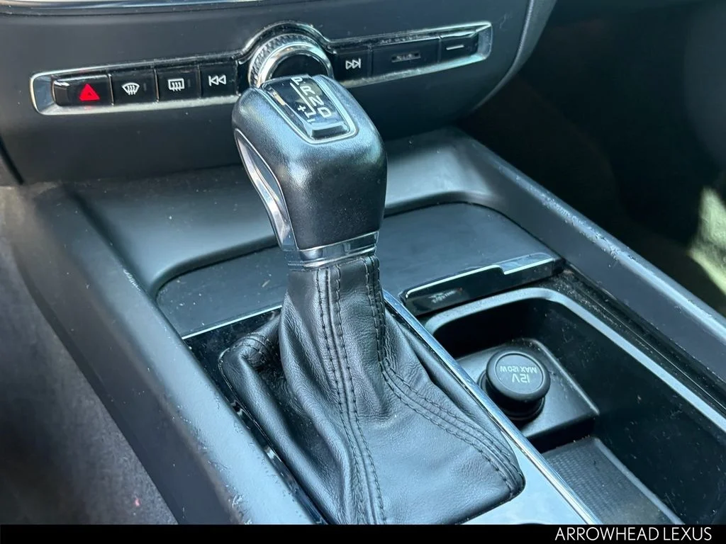 Used 2020 Gray Volvo T5 image 27