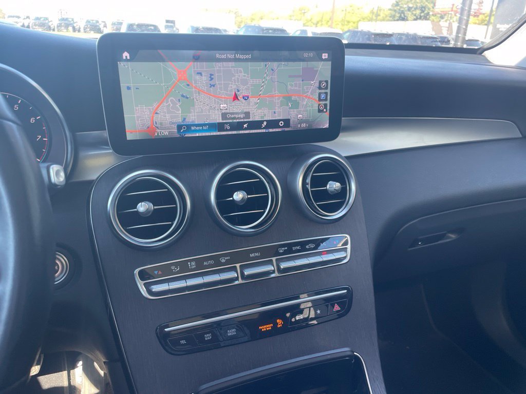 Certified Used 2020 Gray Mercedes-Benz GLC 300 image 4