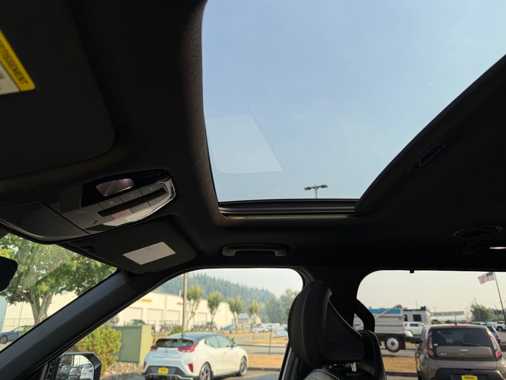 Certified Used 2027 White Kia X-Line SX image 18