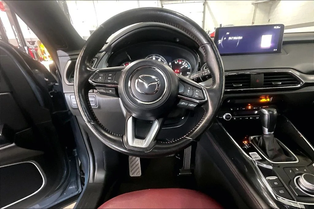 Used 2023 Gray Mazda Carbon Edition image 4