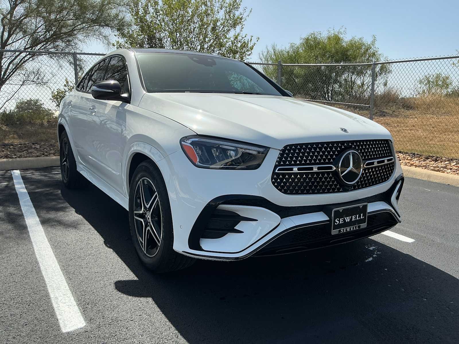 Certified Used 2026 Polar White Mercedes-Benz GLE 450 image 3