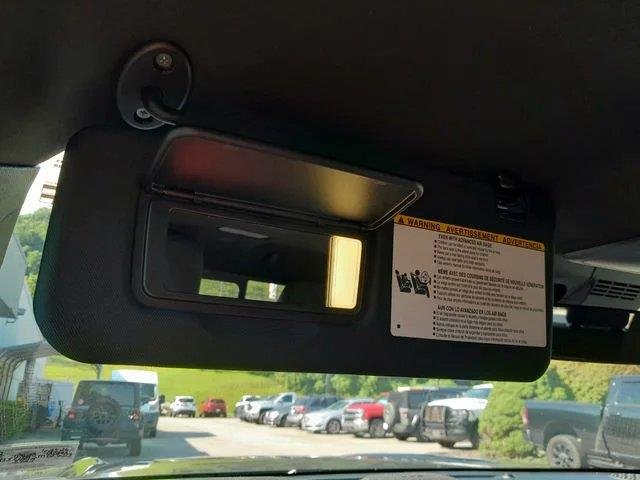 Used 2025 Underground Toyota SR5 image 33