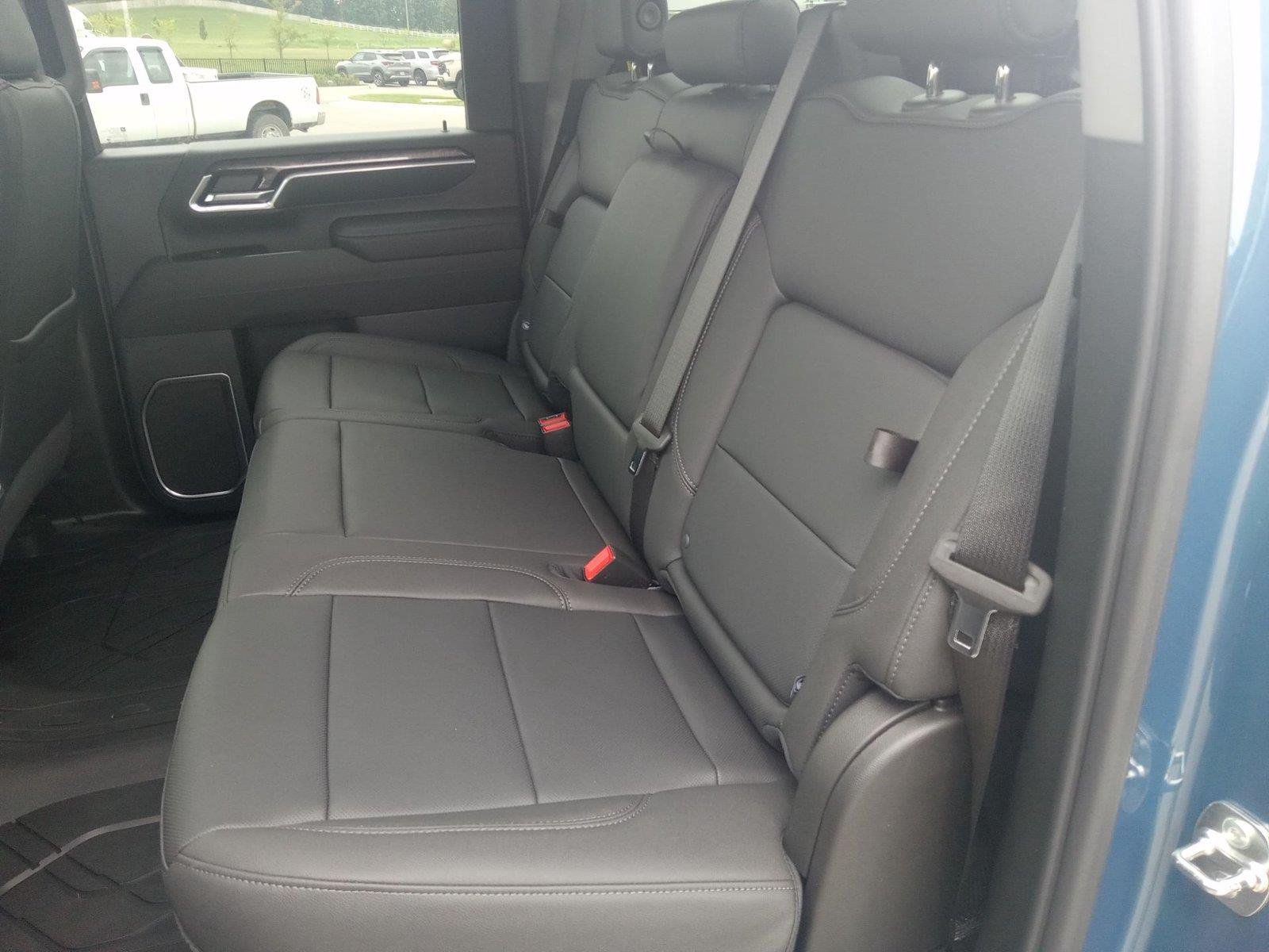 2026 Chevrolet Silverado 2500 HD LTZ - Photo 11