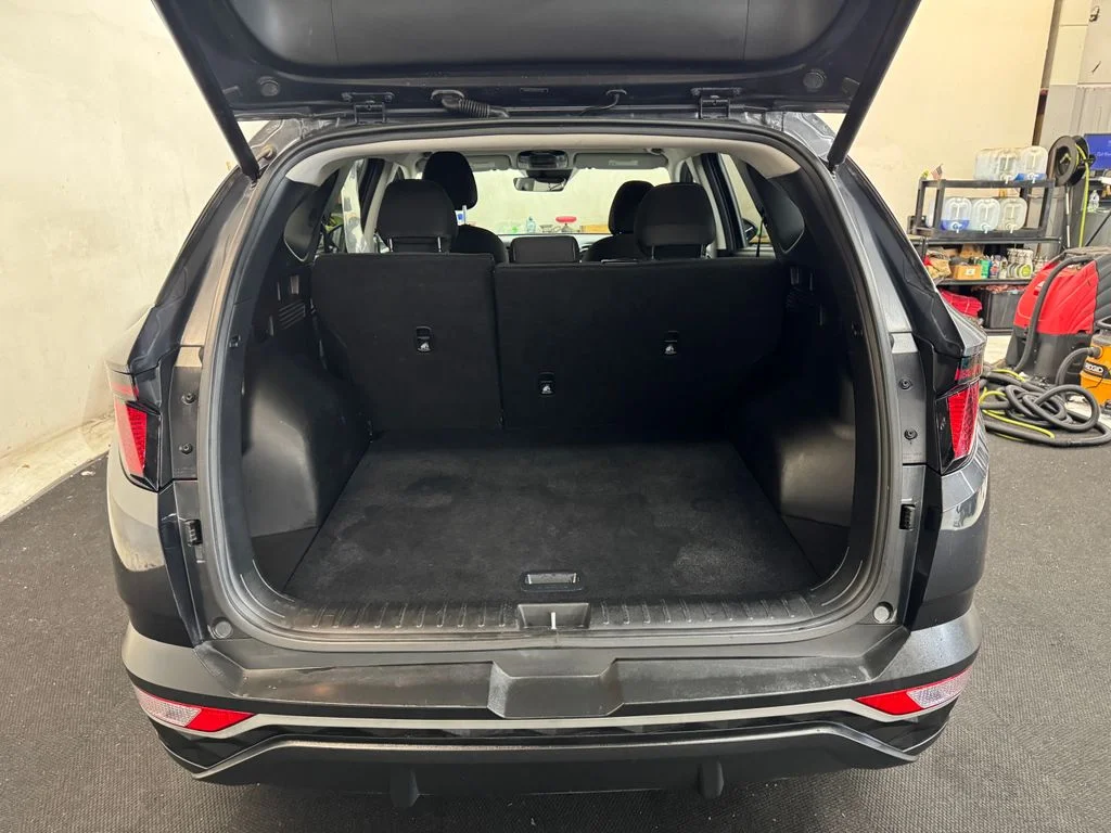 Used 2024 Gray Hyundai SEL image 6