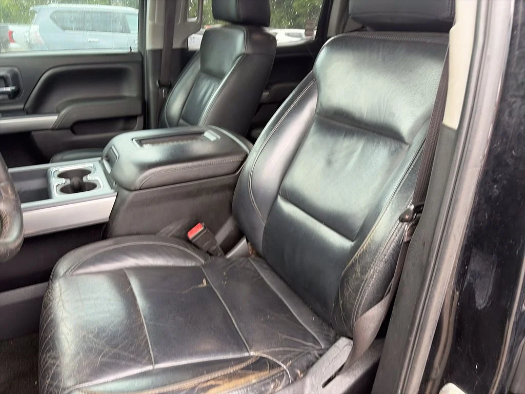 Used 2017 Black Chevrolet LT image 11