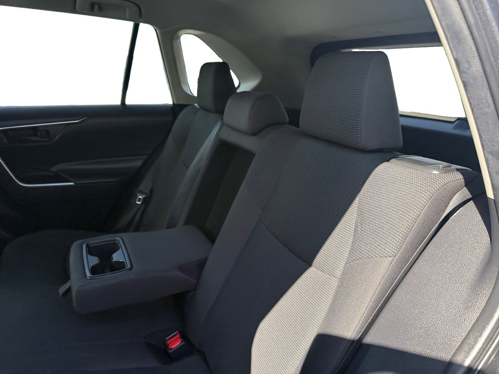Used 2020 Magnetic Gray Metallic Toyota LE image 16