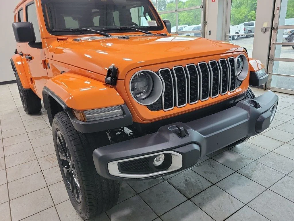 New 2025 Joose Exterior Paint Jeep Sahara 4xe image 27