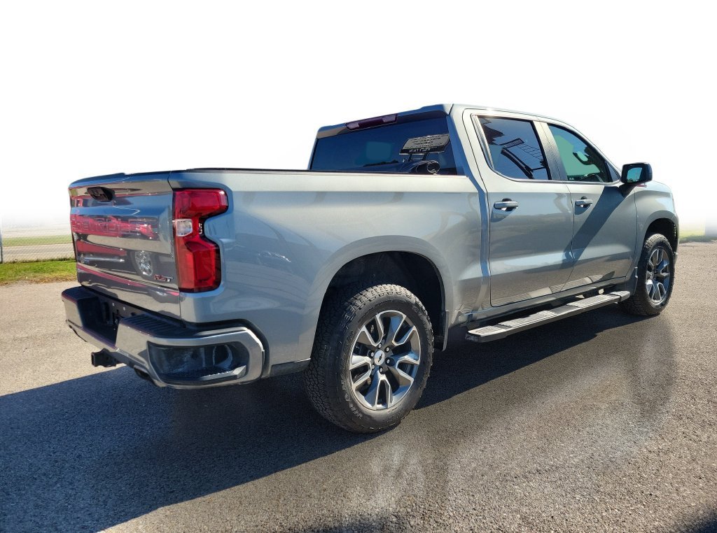 Used 2023 STERLING GRAY METALLIC Chevrolet RST image 4