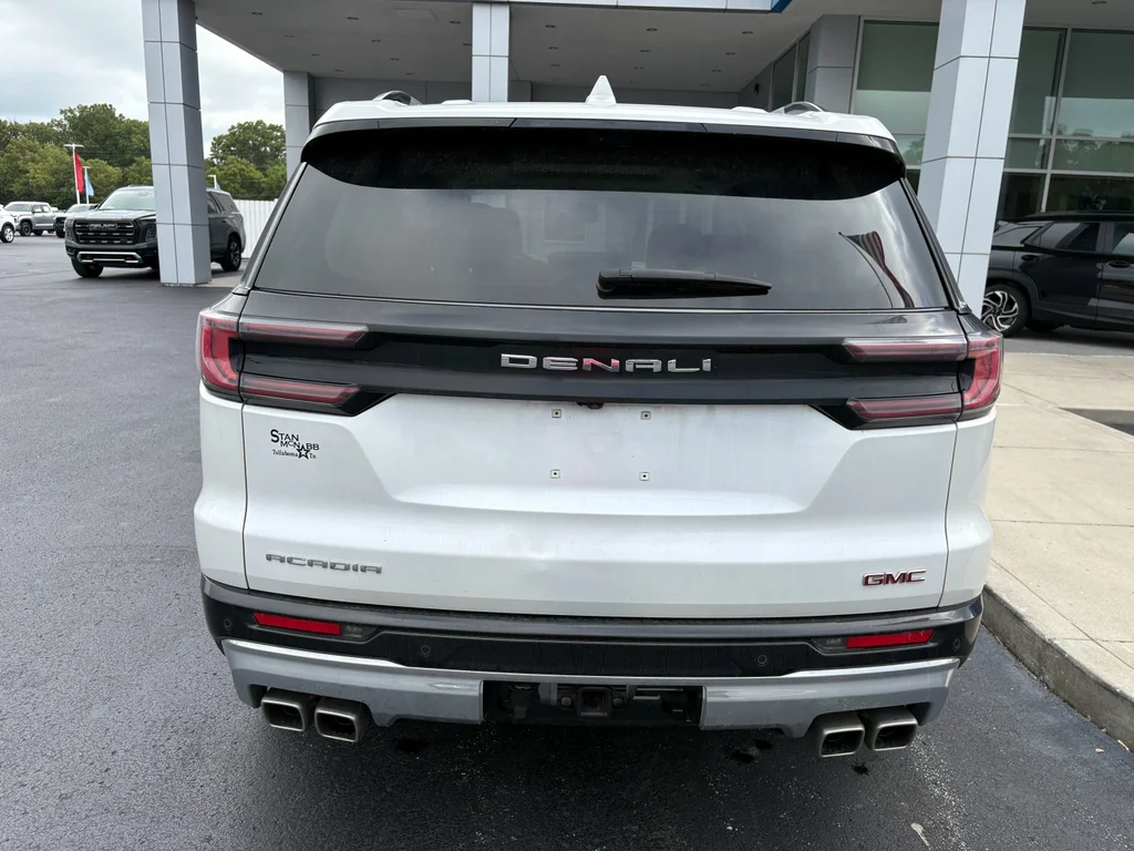 Used 2024 White Frost Tricoat GMC Denali image 10