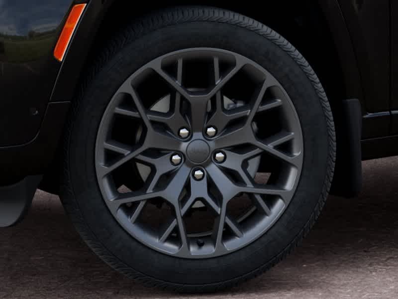 New 2026 Diamond Black Crystal Pearlcoat Jeep Summit image 8