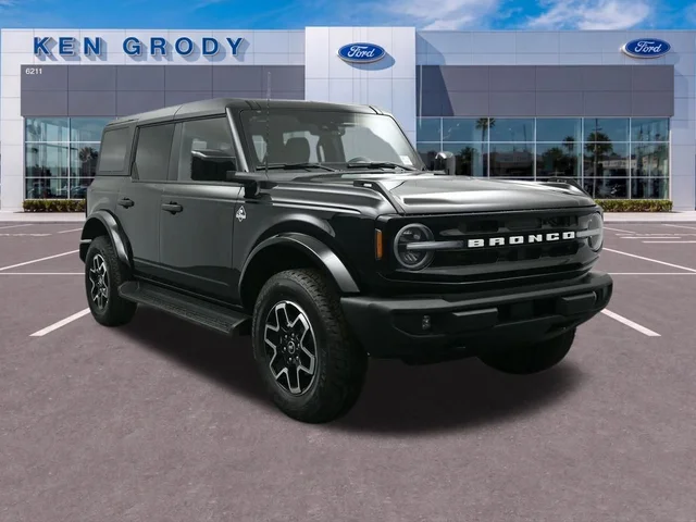 2026 Ford Bronco Outer Banks