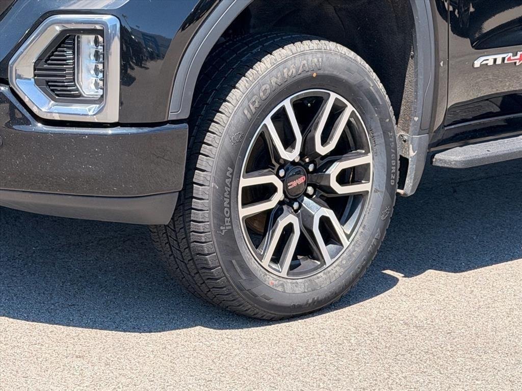 Used 2022 Onyx Black GMC AT4 image 24