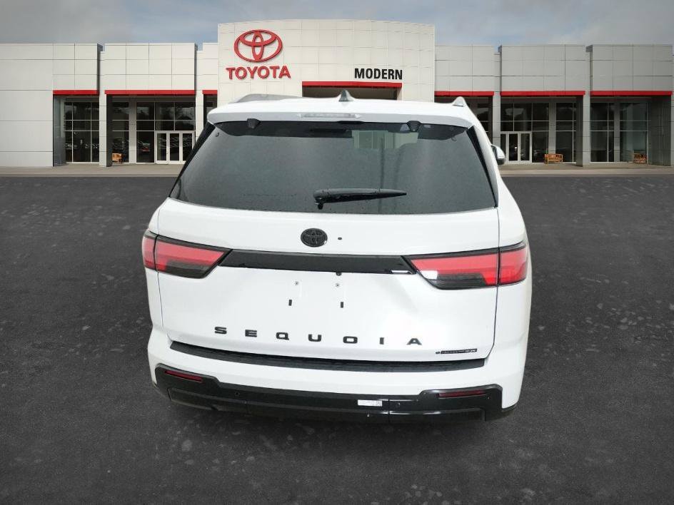 New 2026 Wind Chill Pearl Toyota Platinum image 8
