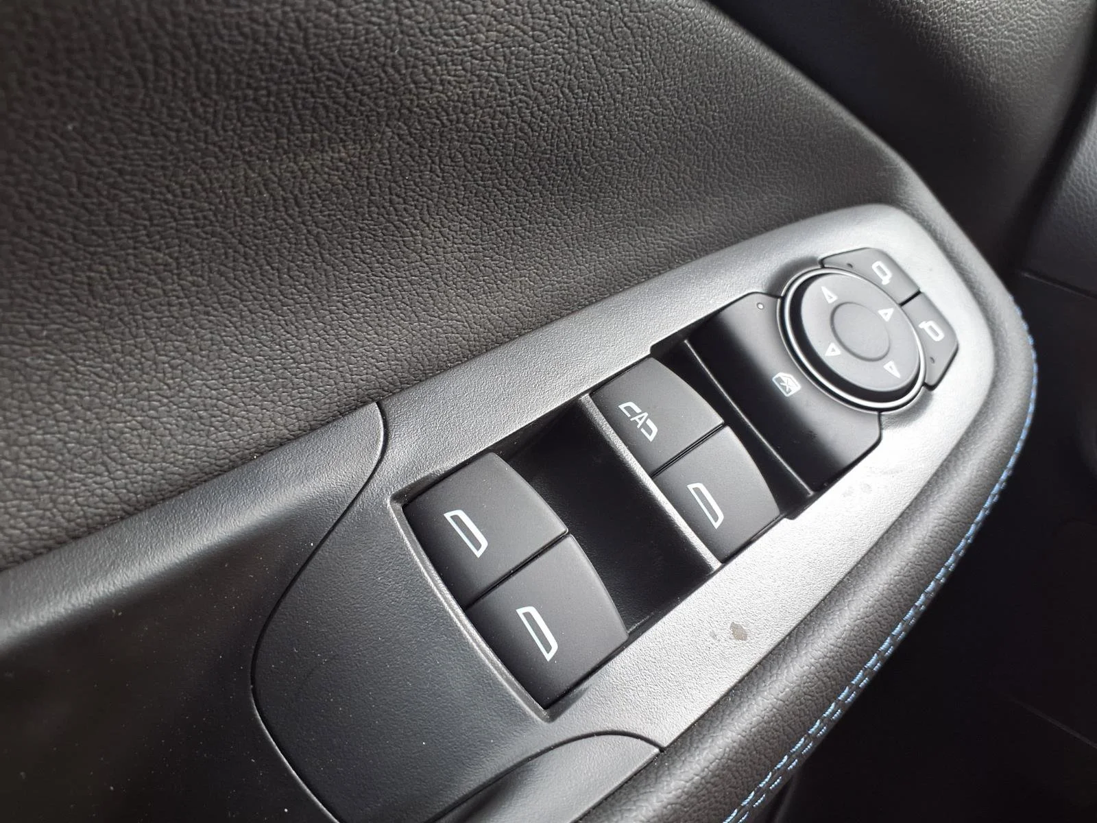 2026 Buick Encore GX Sport Touring - Photo 14