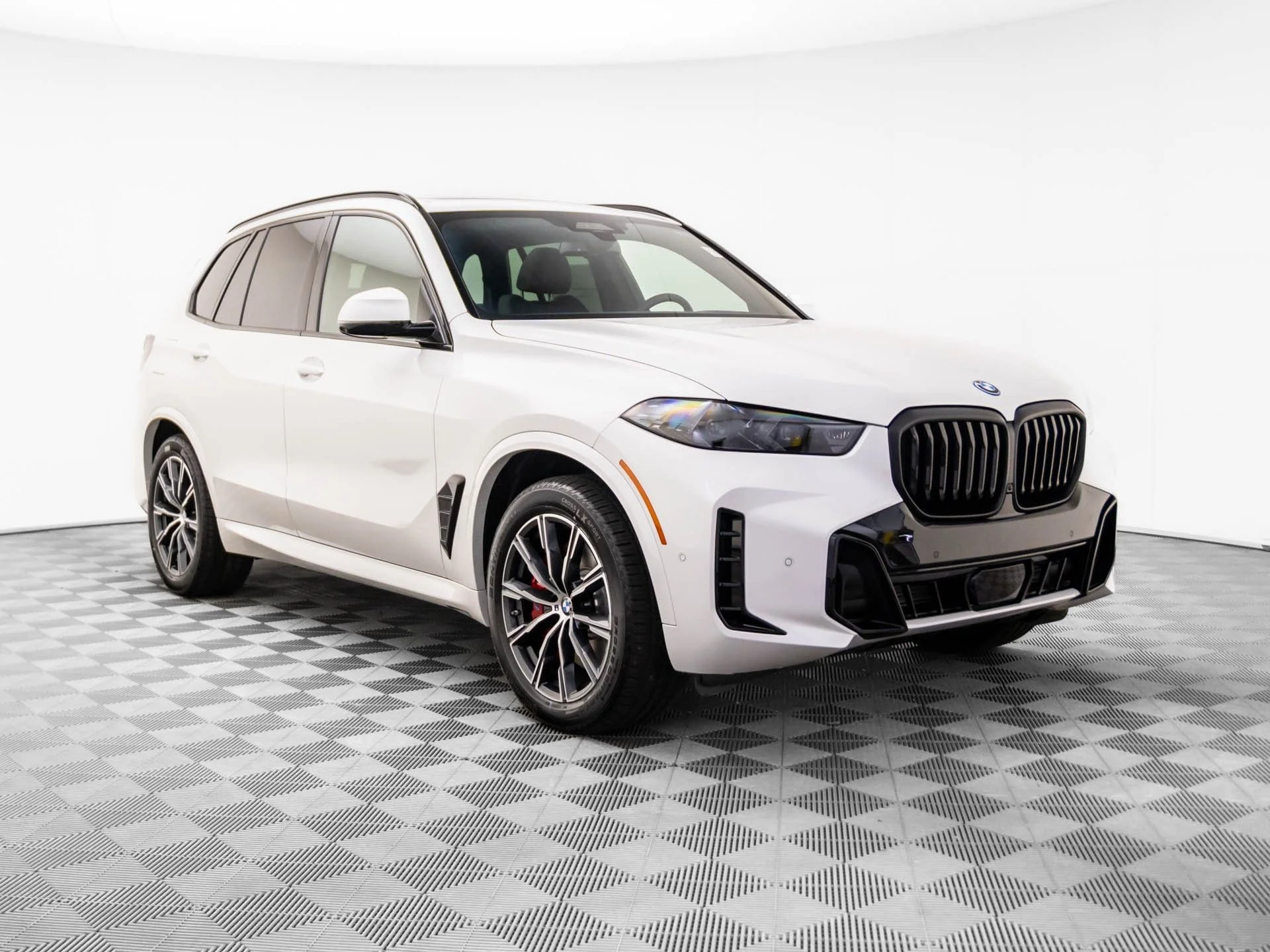 New 2026 White BMW xDrive50e image 8