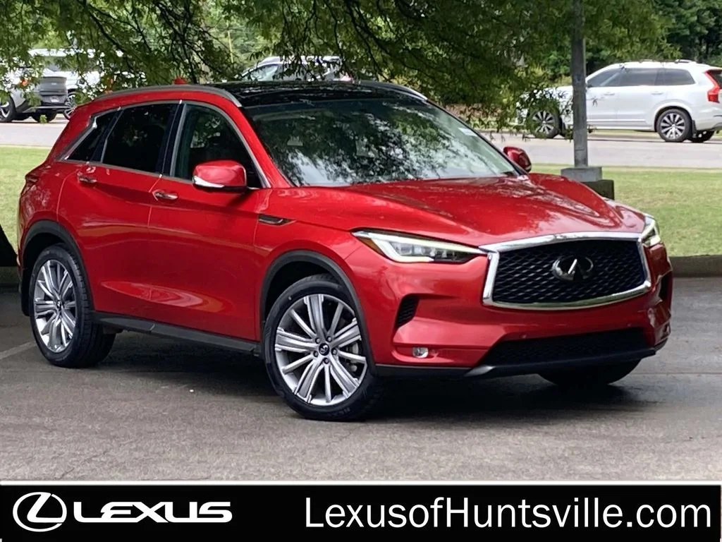 Used 2021 Red INFINITI Sensory image 1