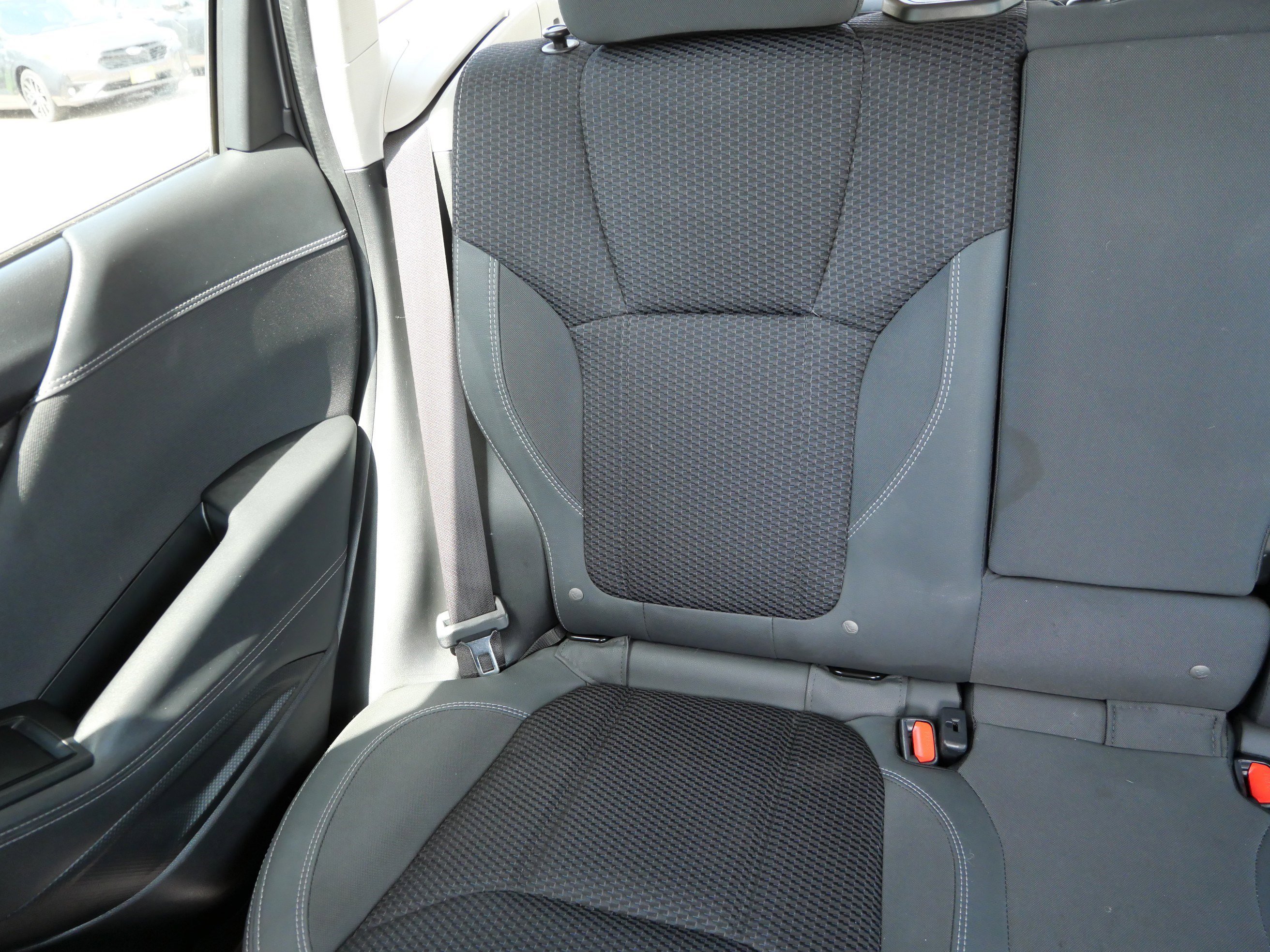 Used 2022 Ice Silver Metallic Subaru Premium image 12
