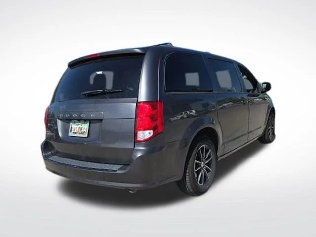 Used 2018 Gray Dodge SE Plus image 5