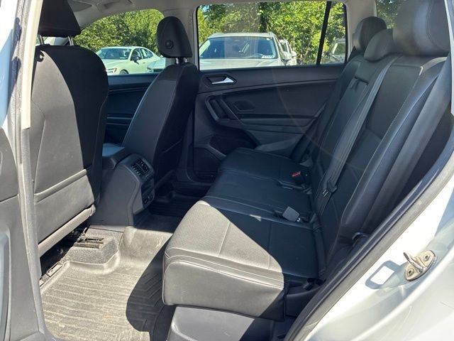 Used 2019 White Volkswagen 2.0T SE image 8