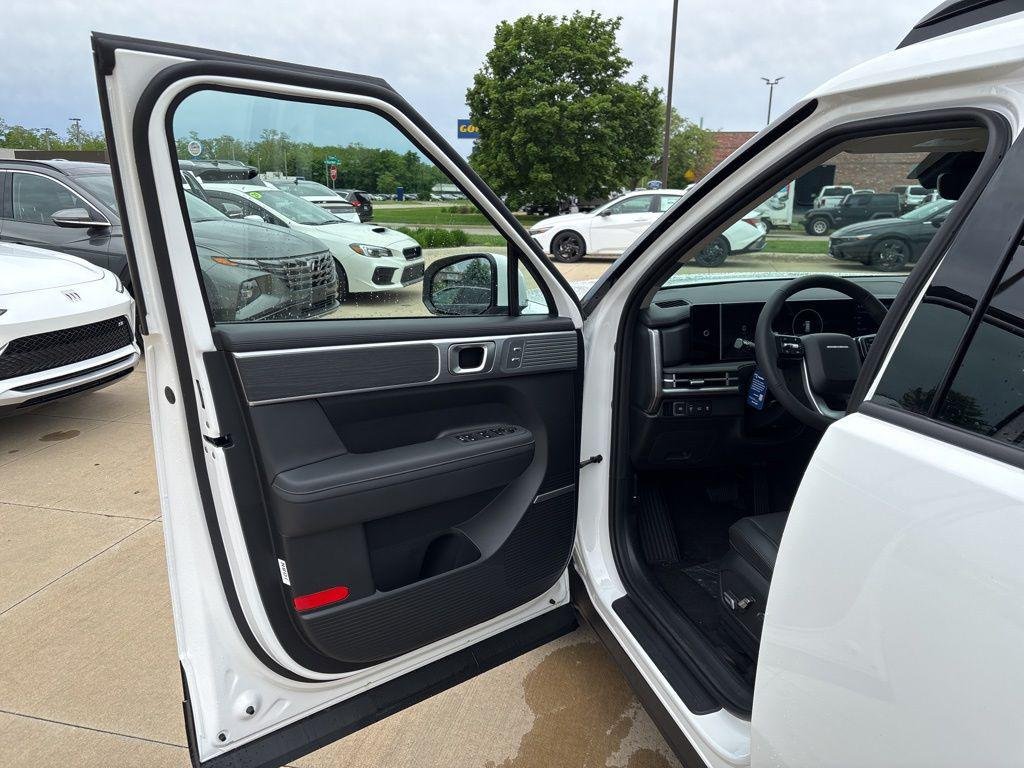 New 2026 White Hyundai Limited AWD image 15