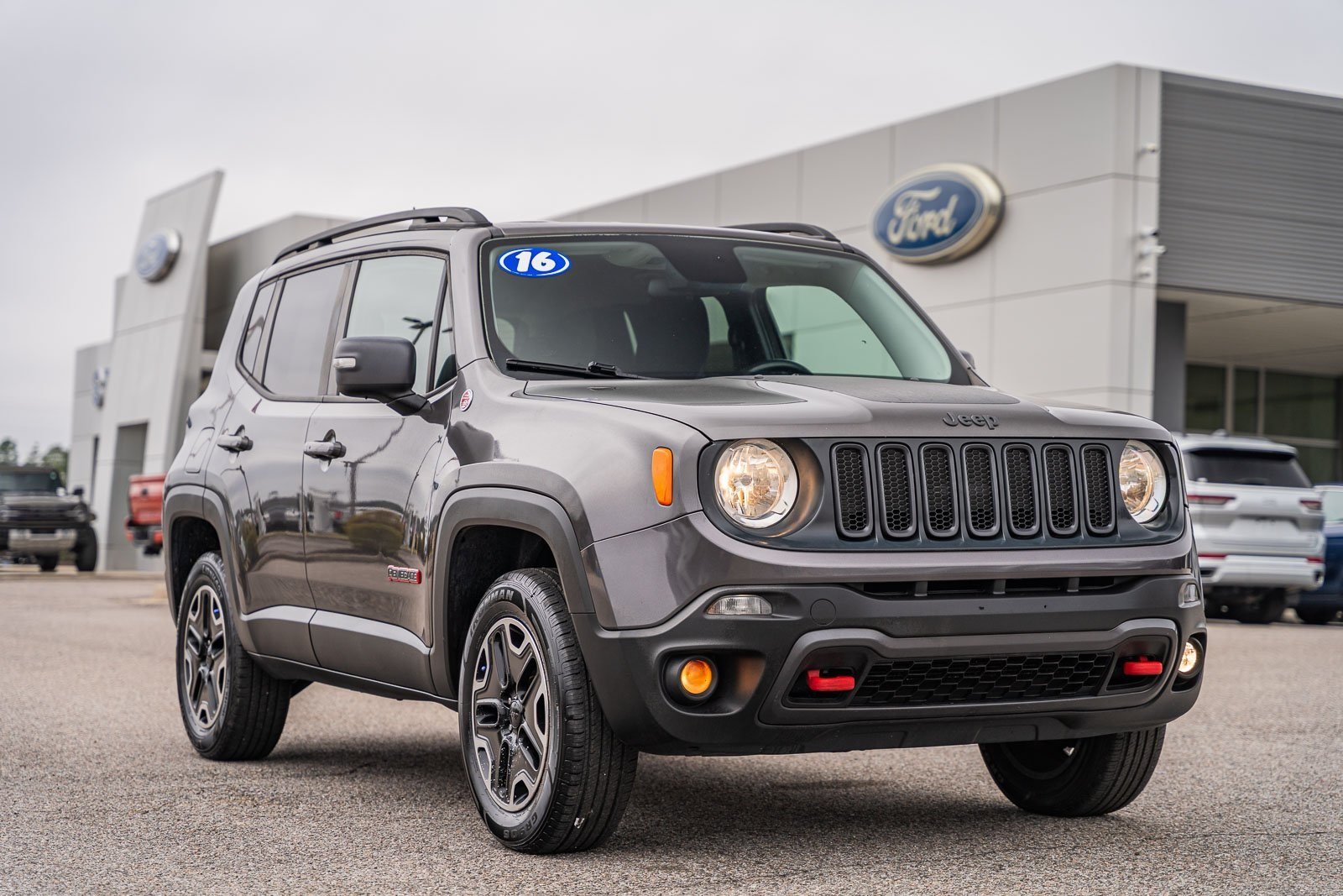 2016 Jeep Renegade Trailhawk