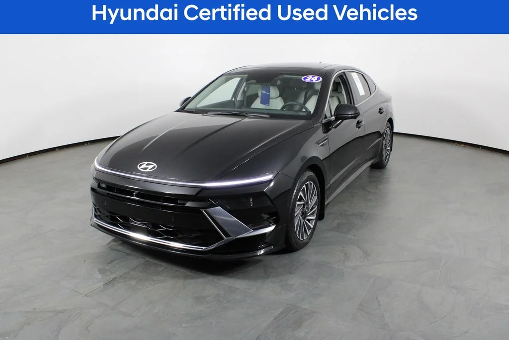 Certified Used 2024 Black Hyundai Limited image 2