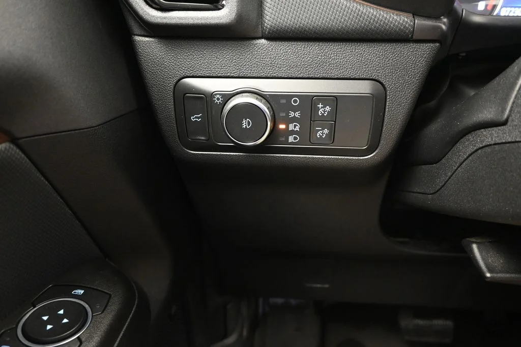 Certified Used 2021 Oxford White Ford Badlands image 29