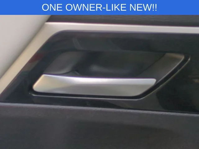 Used 2025 White Mitsubishi SEL image 30
