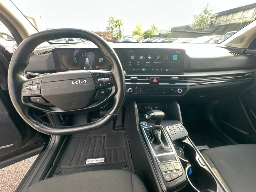 Used 2026 Black Kia LX image 26