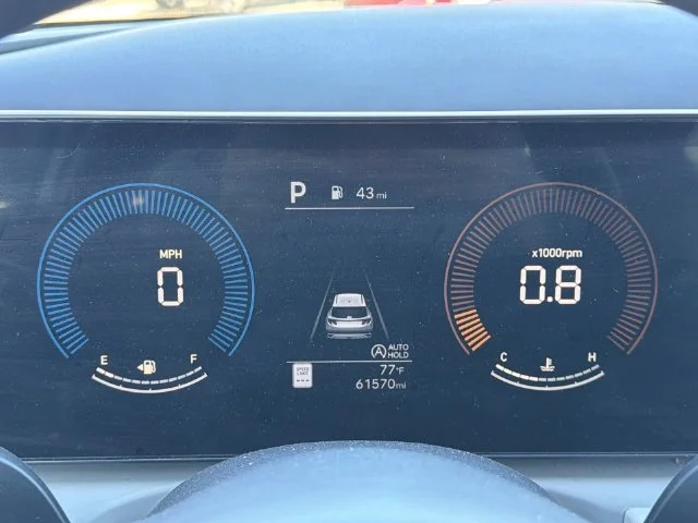 Used 2025 Silver Hyundai SEL image 26