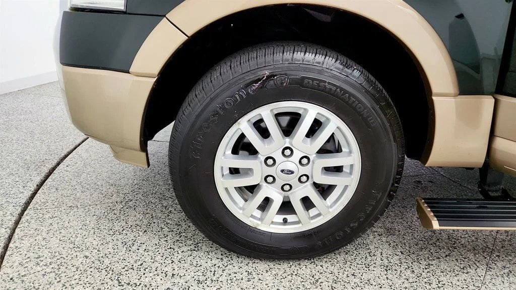 Used 2013 Green Gem Metallic Ford 4WD 4dr XLT w/ Leather & Tow Pkg image 9