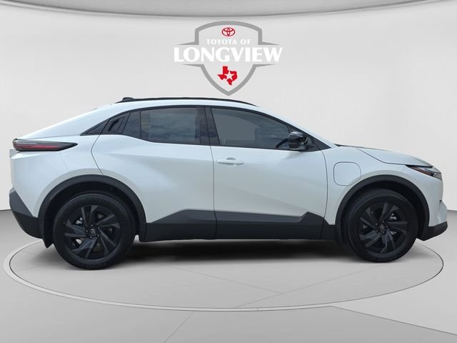 2026 Toyota C-HR SE - Photo 6
