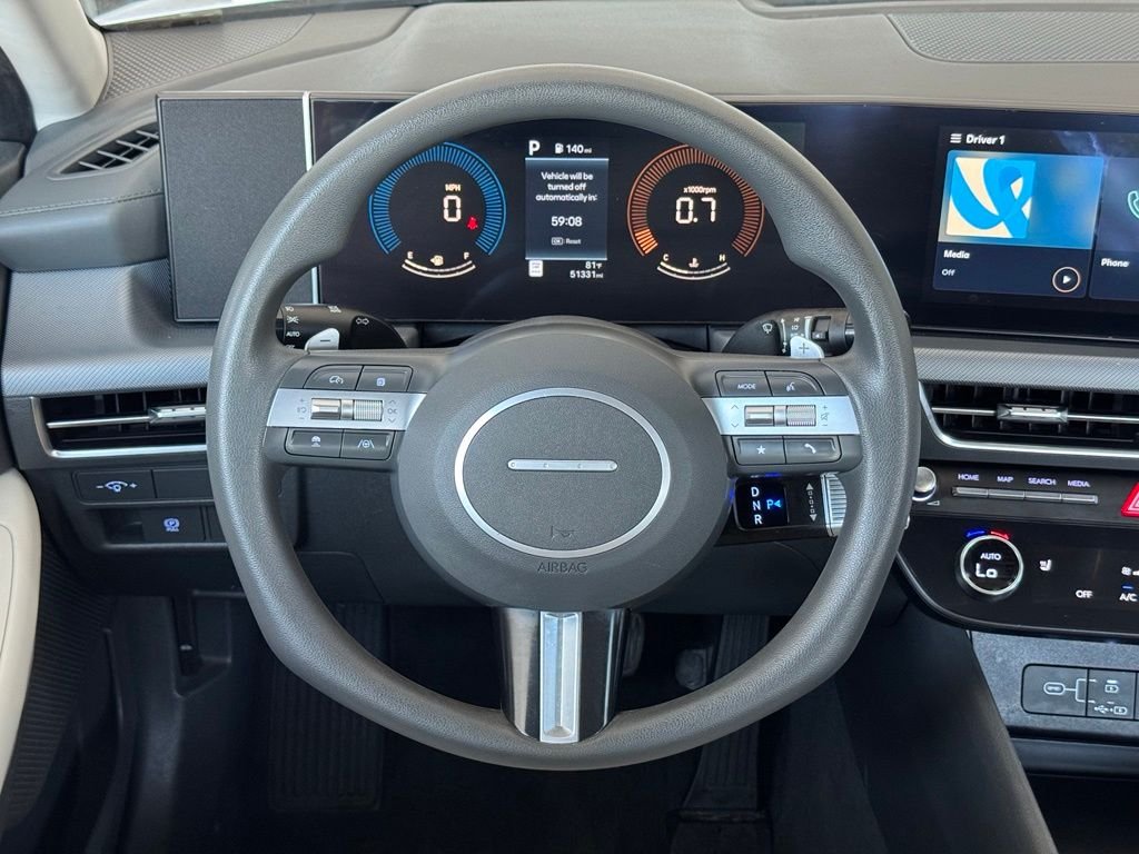 Used 2025 White Hyundai SEL image 20