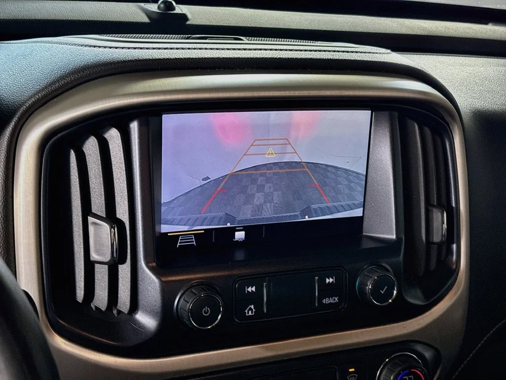 Used 2019 Blue GMC Denali image 17
