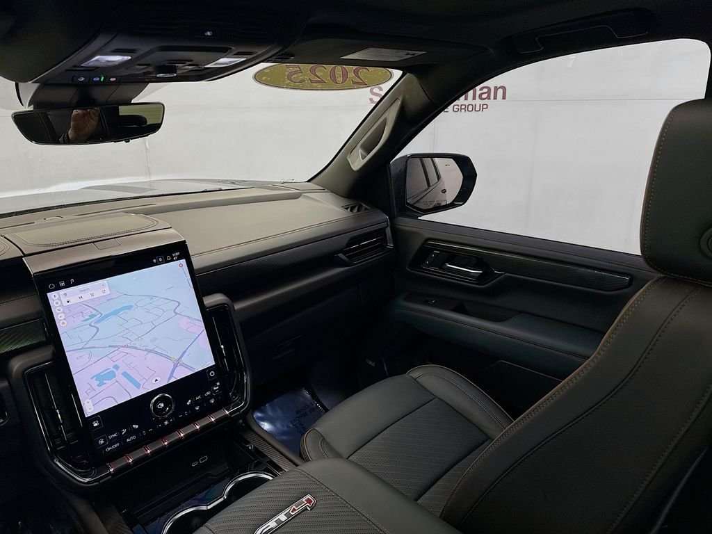2025 GMC Yukon AT4 - Photo 26