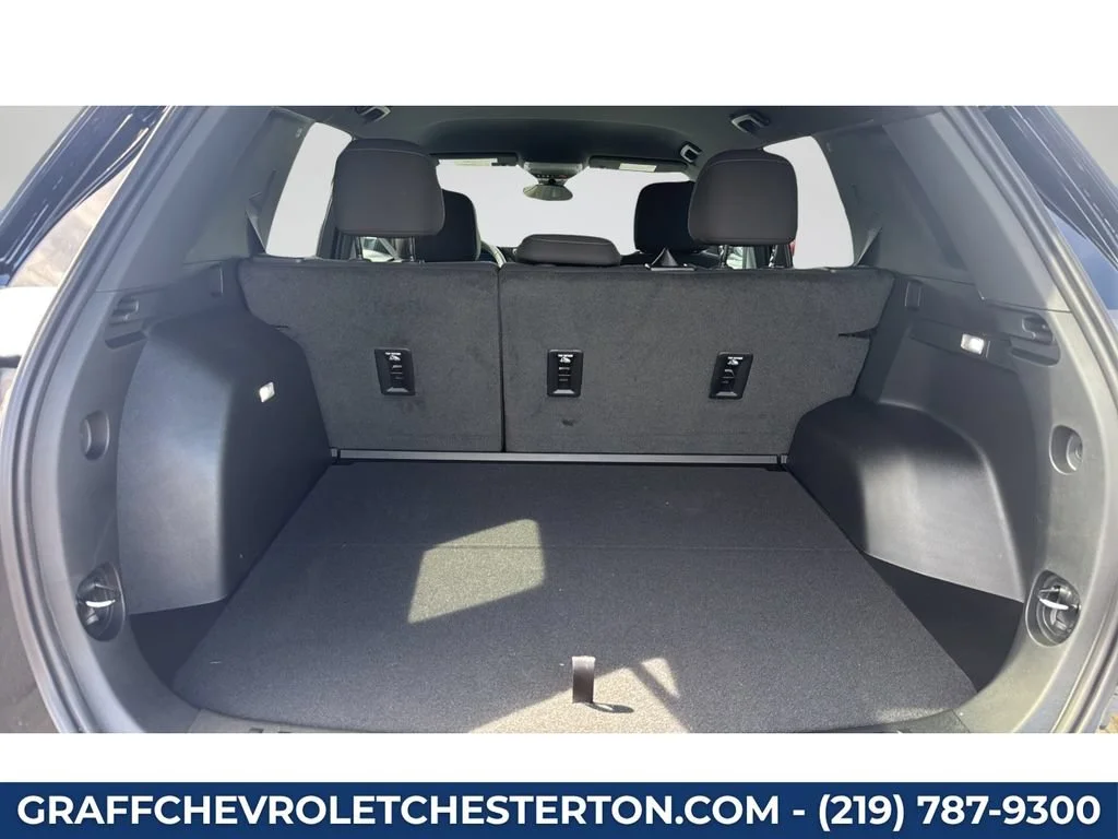 2027 Chevrolet Equinox LT - Photo 27