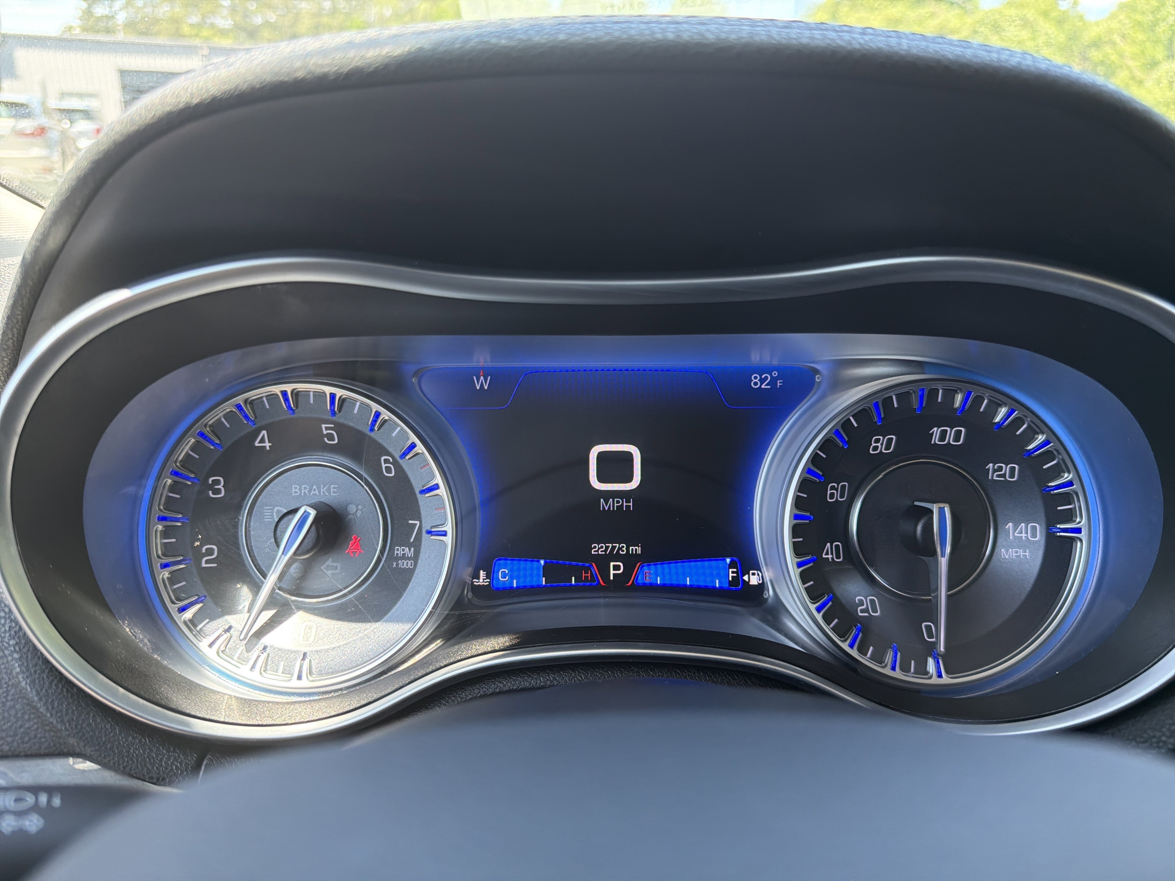 2022 Chrysler 300 Touring - Photo 28
