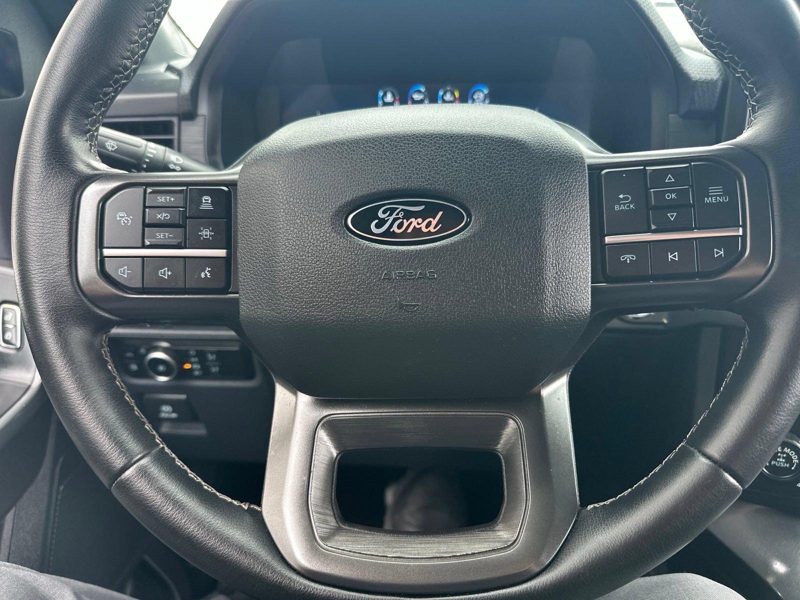 Used 2024 Silver Metallic Ford XLT image 23