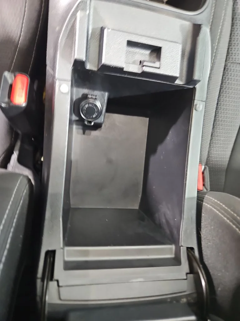 Used 2020 Gray Subaru Premium image 27