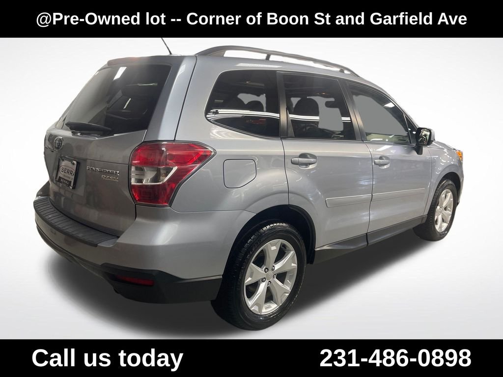 Used 2014 Silver Subaru 2.5i Premium image 10