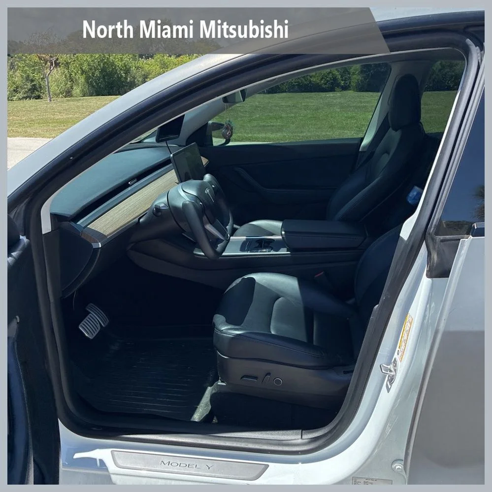 Used 2022 White Tesla Performance image 1