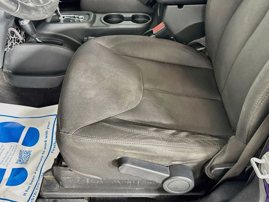 Used 2017 Purple Jeep Sport image 19