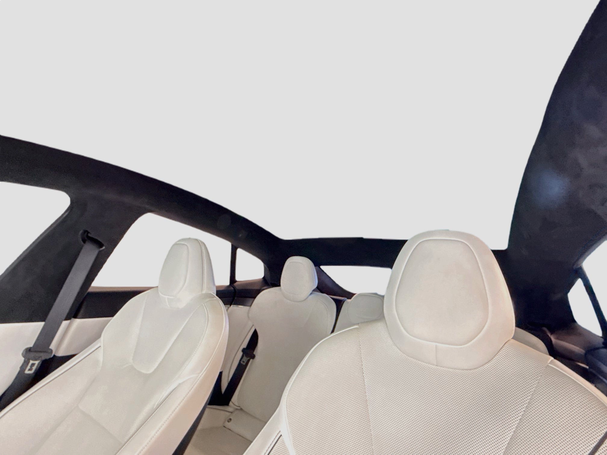 Used 2022  Tesla Plaid image 24